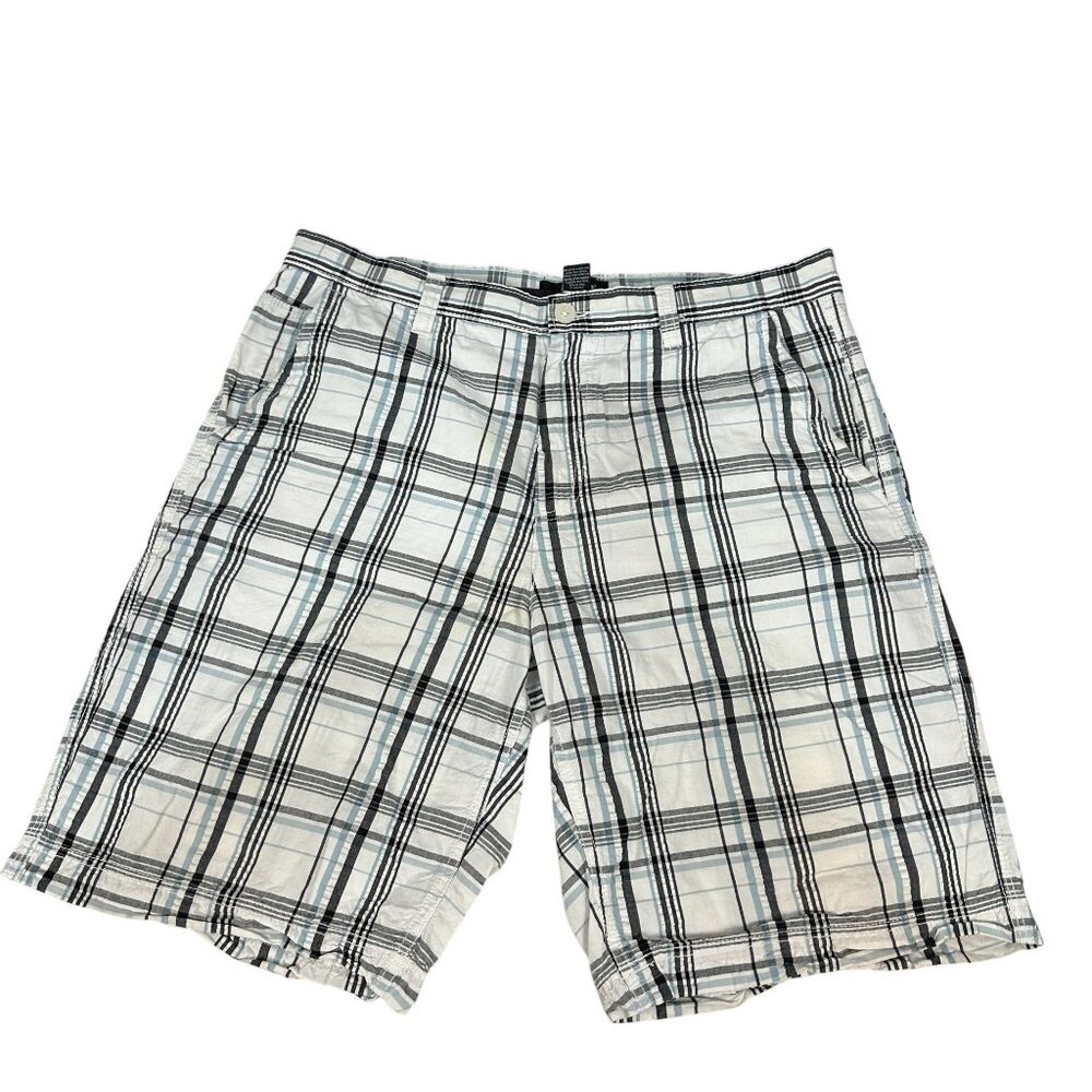 Mens APT. 9 White & Black Plaid Cotton Shorts Size 36